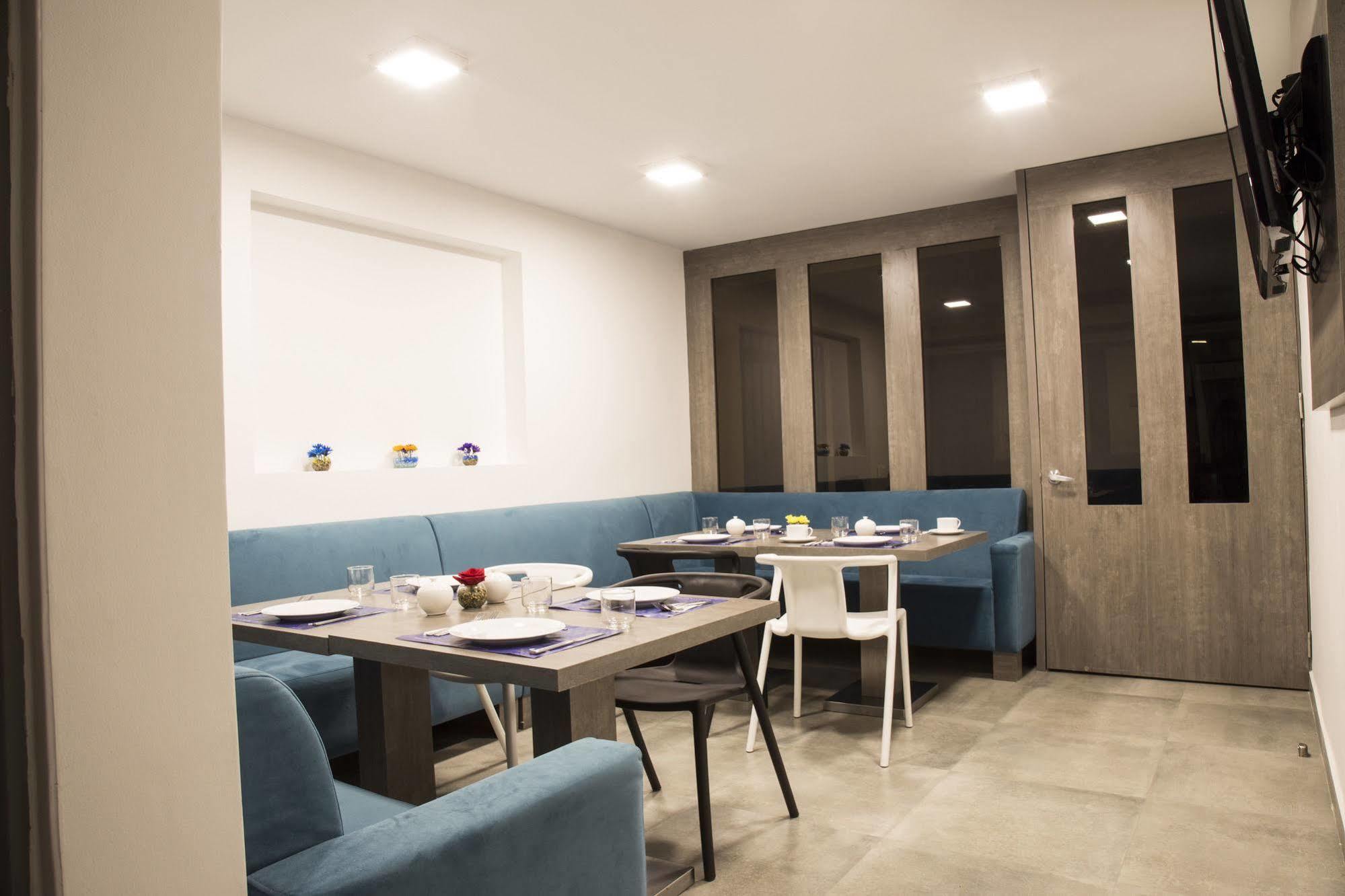 Agora Hotel 3*