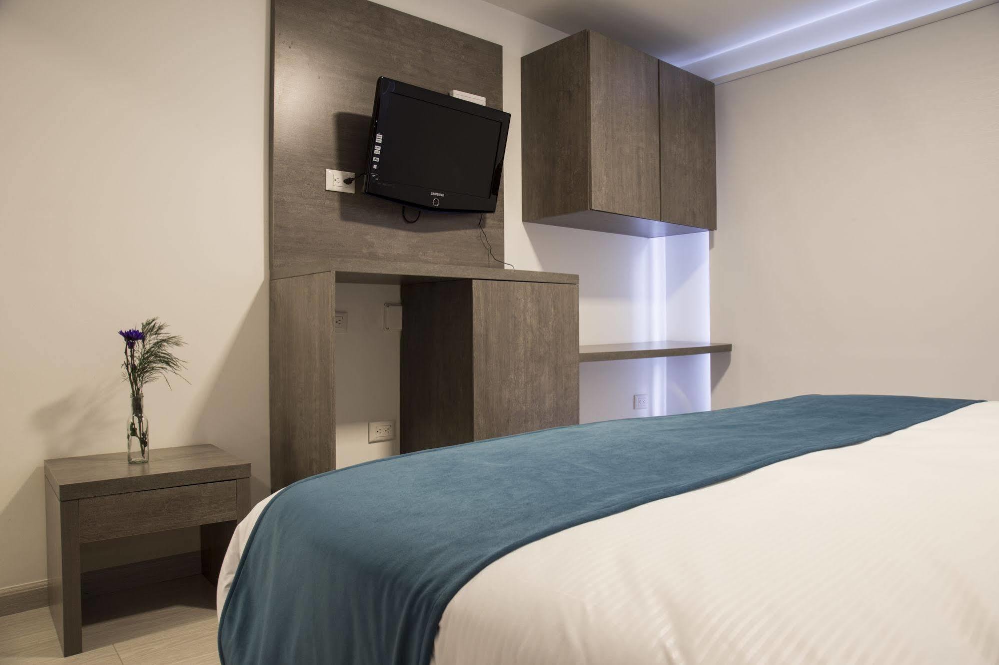 Agora Hotel 3*