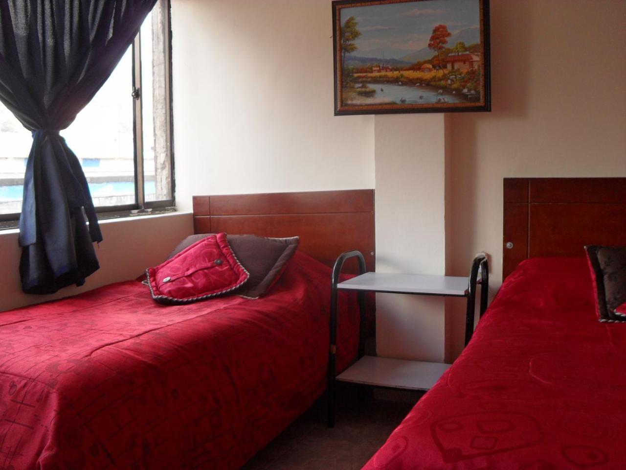 Hotel Colonial *