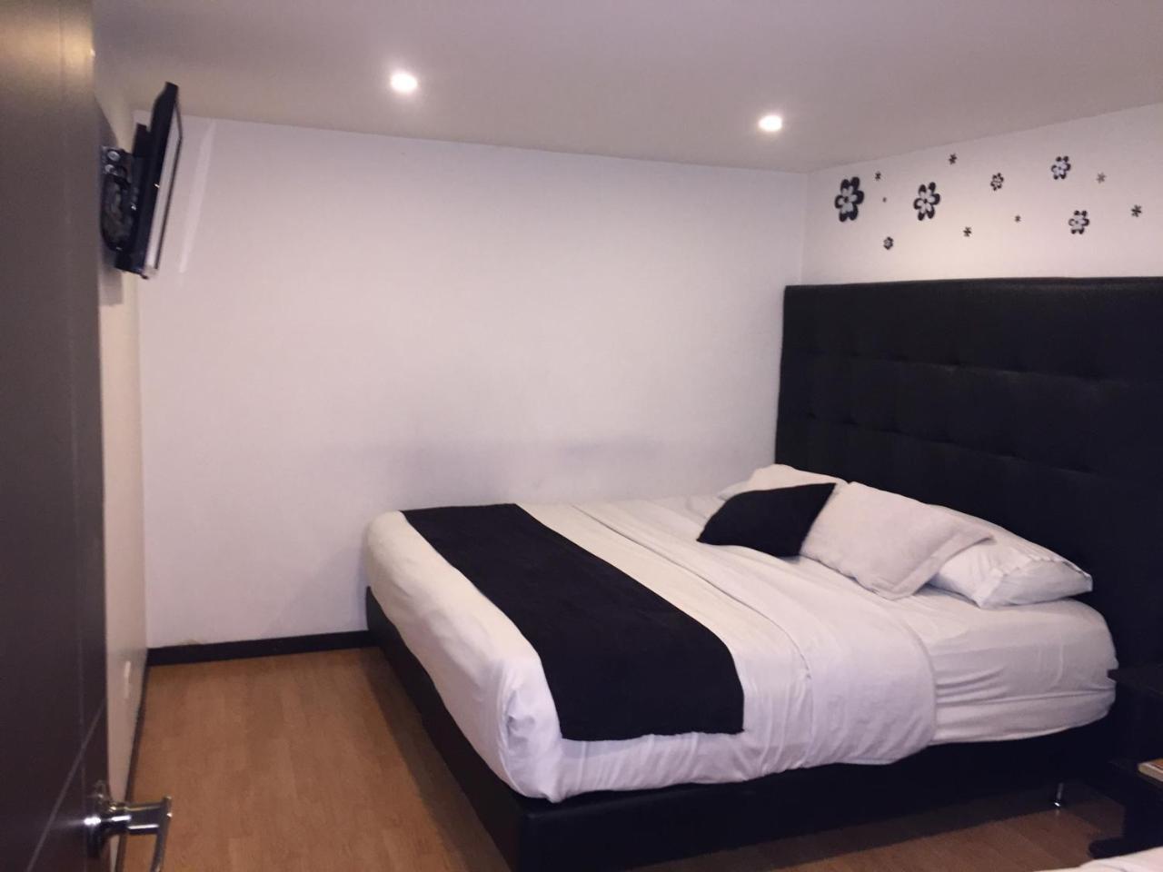 Hotel Montecarlo Boutique 3*