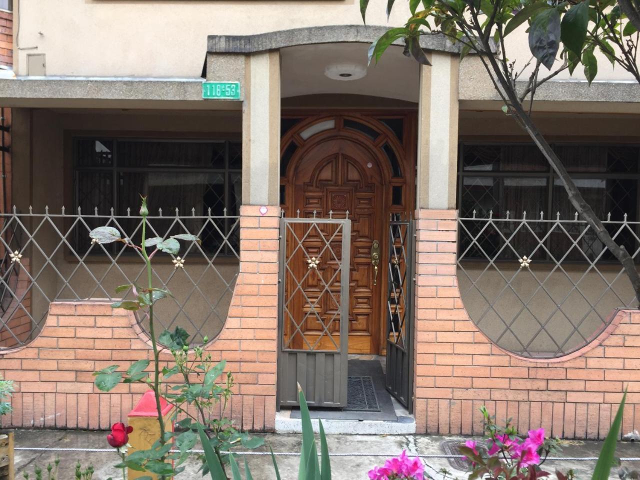 Casa Familiar