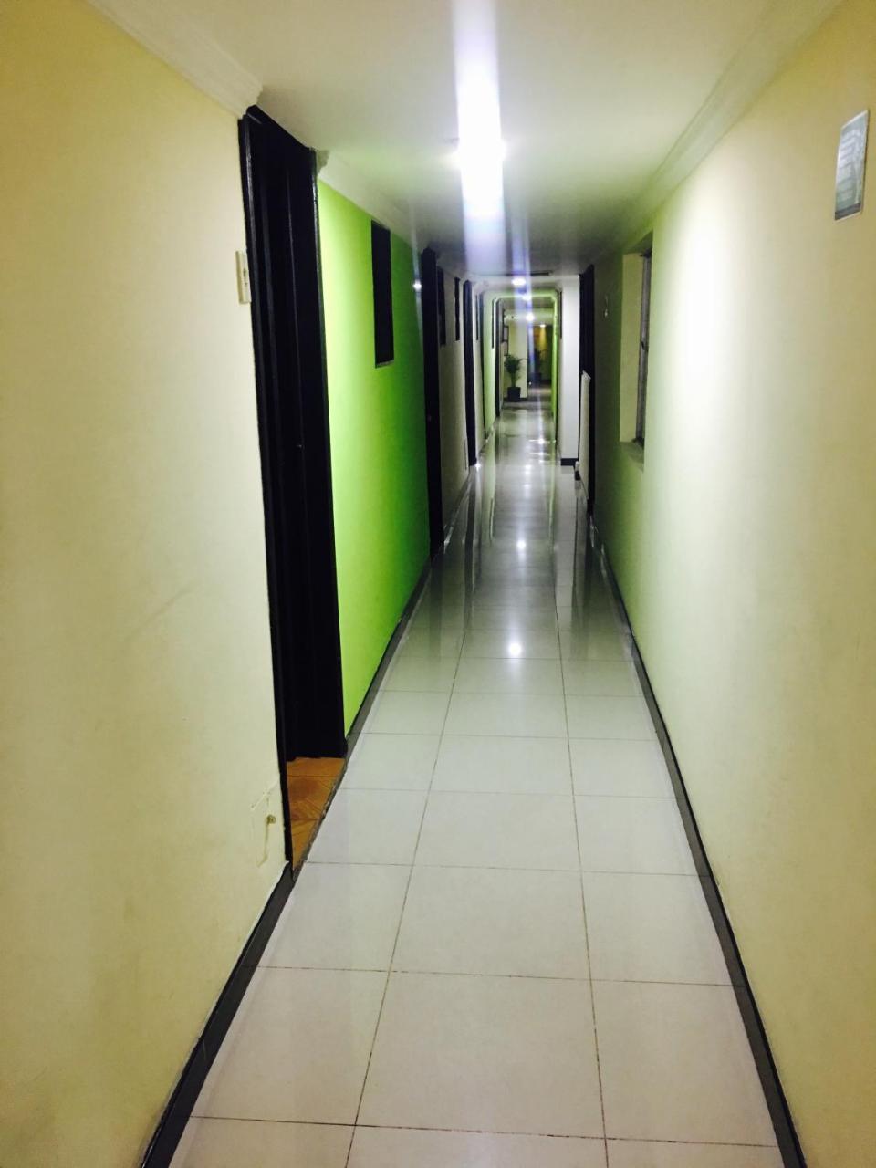 Parkway 58 Street Hotel Bogota