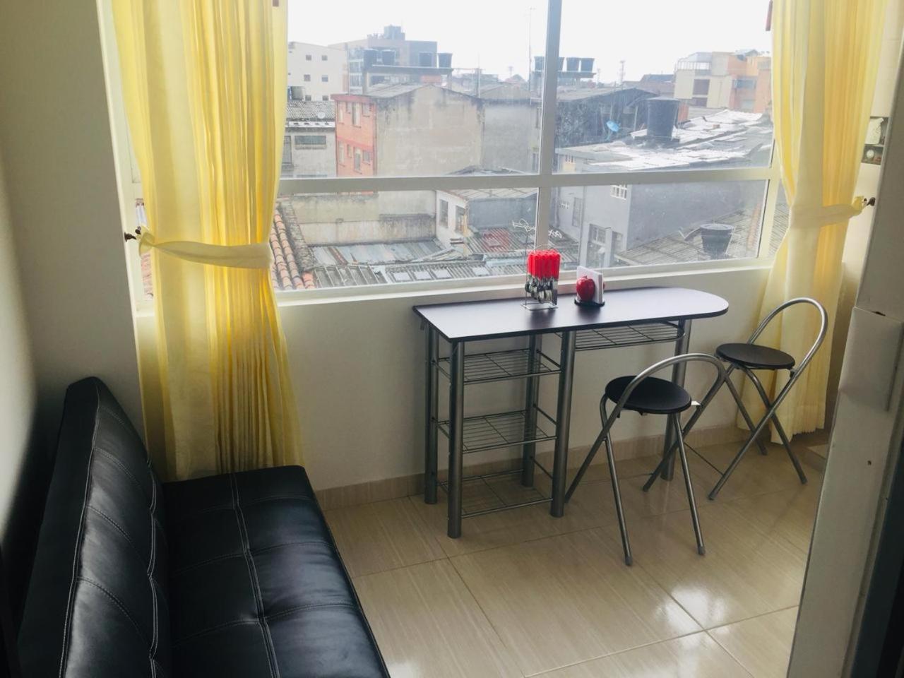 Living 51 Apartamento *
