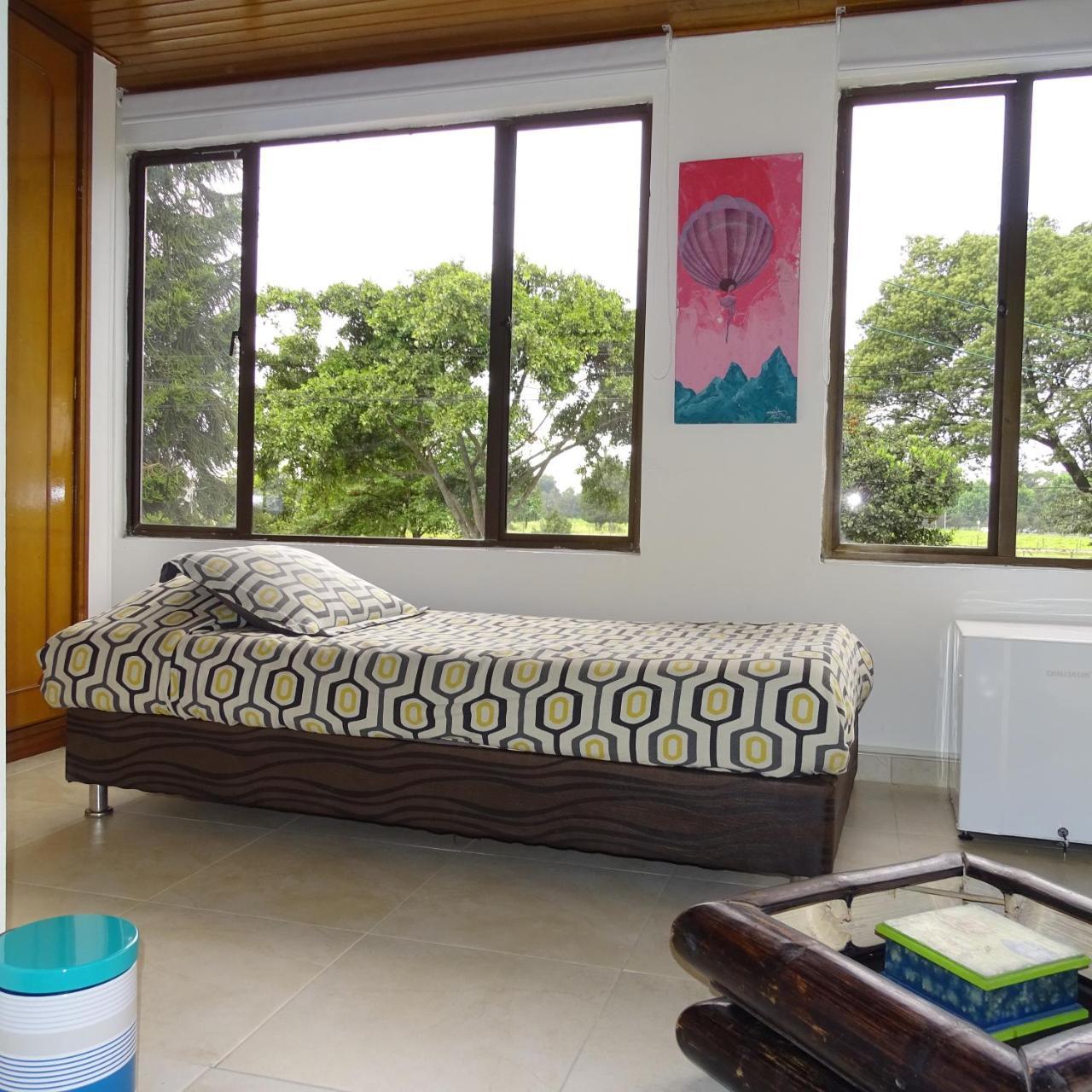 Hostal Violeta Park