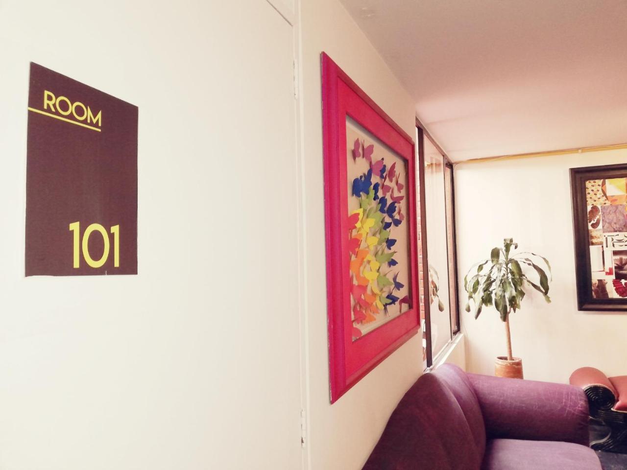 Violeta Park Hostal *