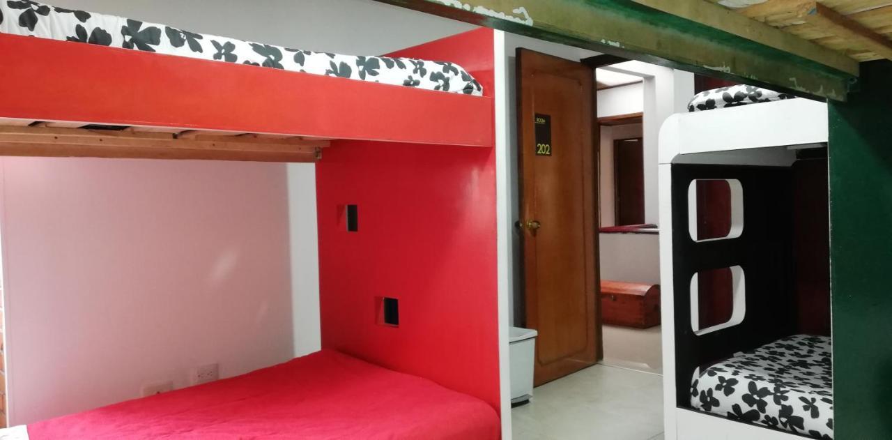 Violeta Park Hostal *
