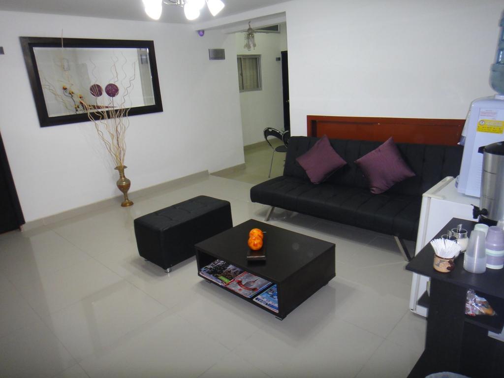 Embassy Park 4*