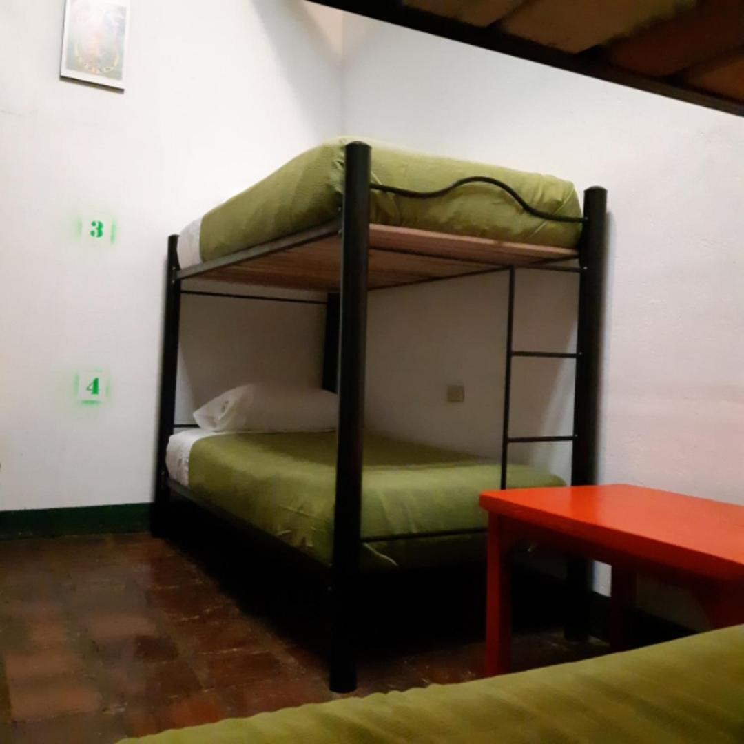 Cedron Hostal