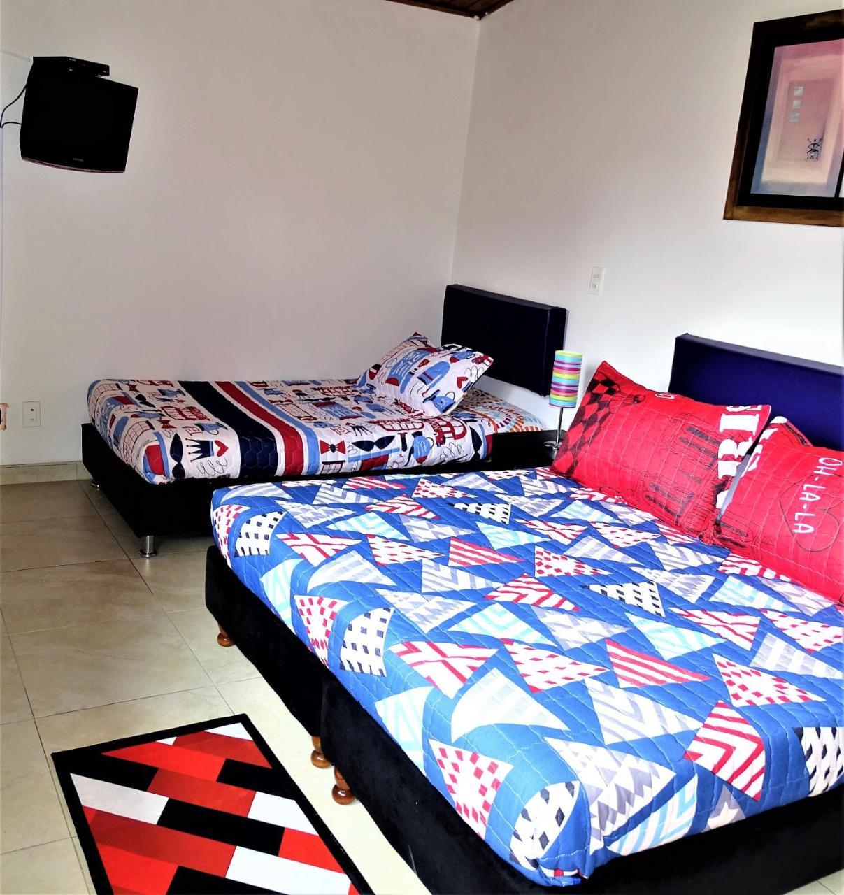 Violeta Park Hostal