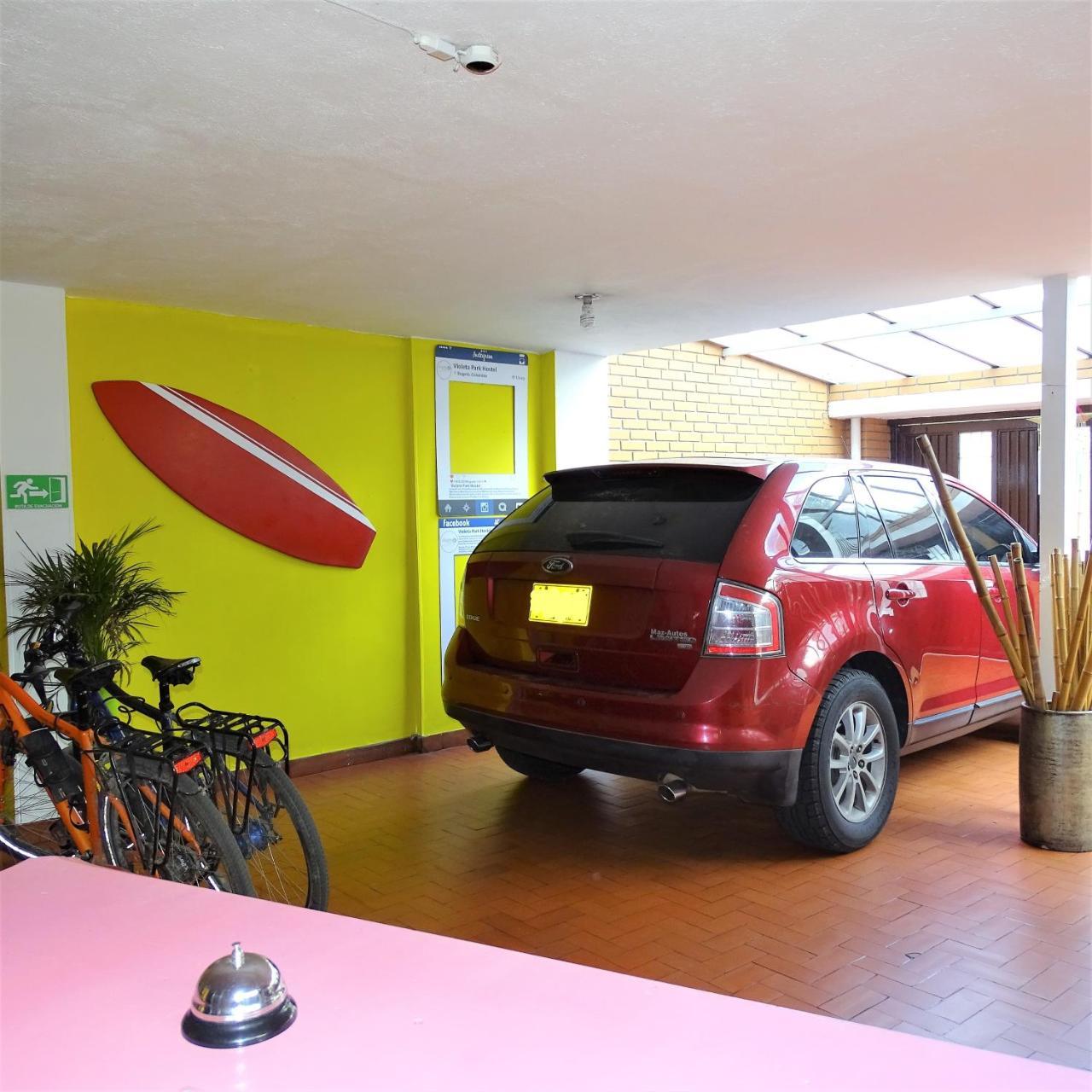 Violeta Park Hostal