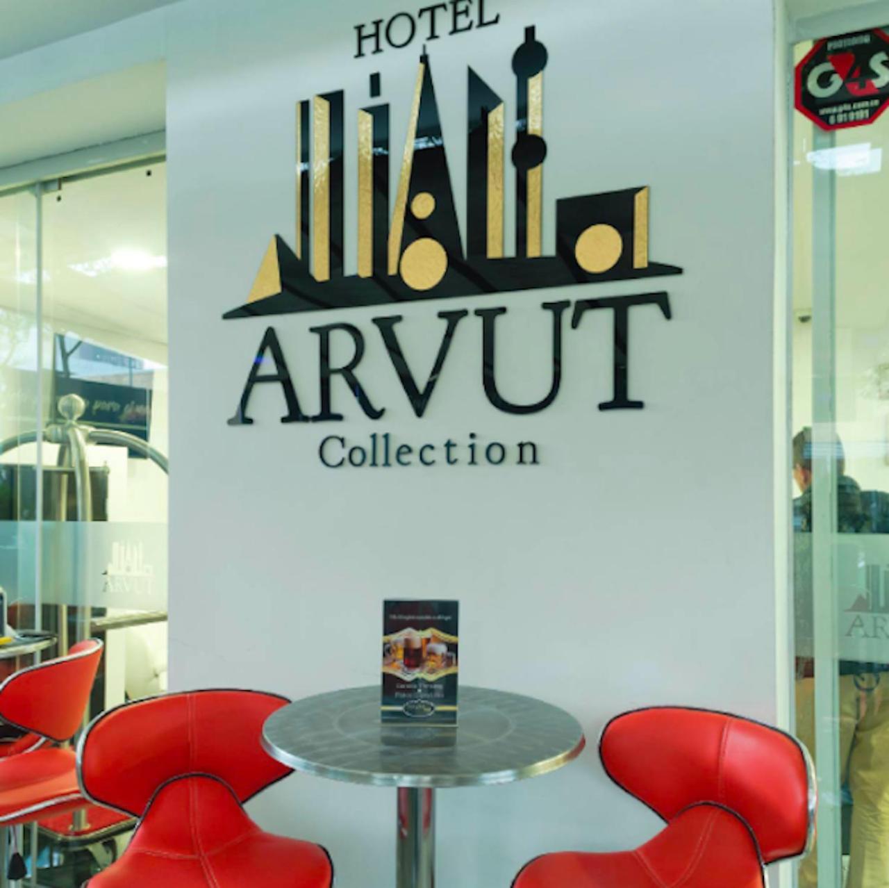 Arvut Collection 4*