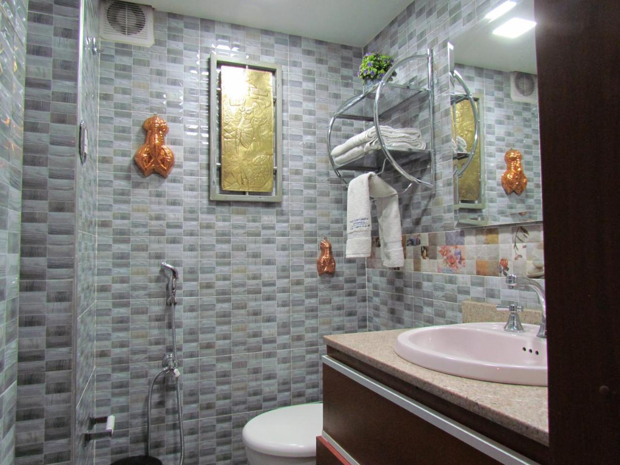 Apartasuite Normandia Hotel