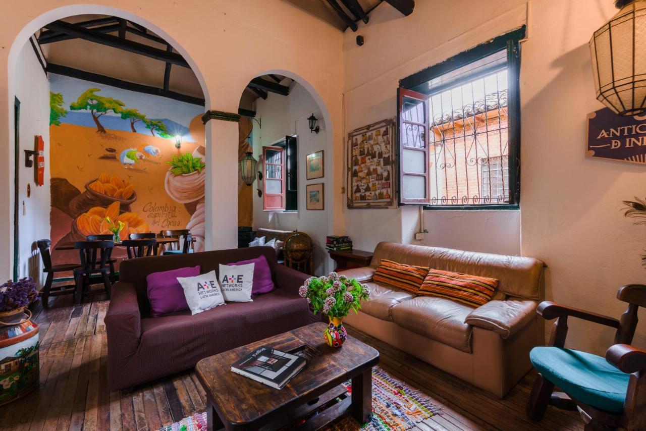 Chocolate Hostal