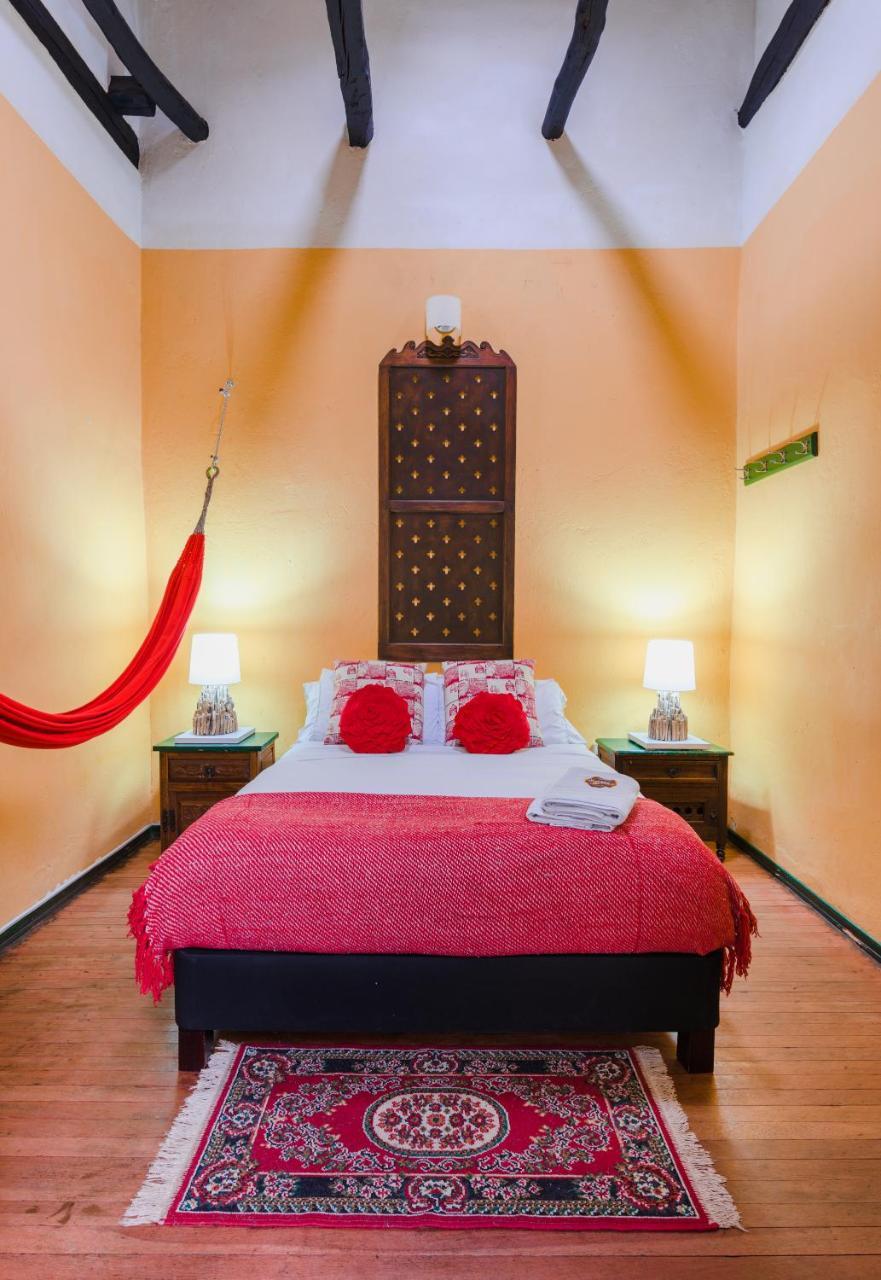 Chocolate Hostal