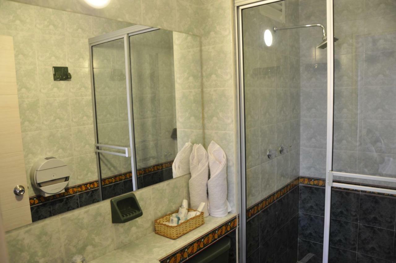 Hostal Suites Royal