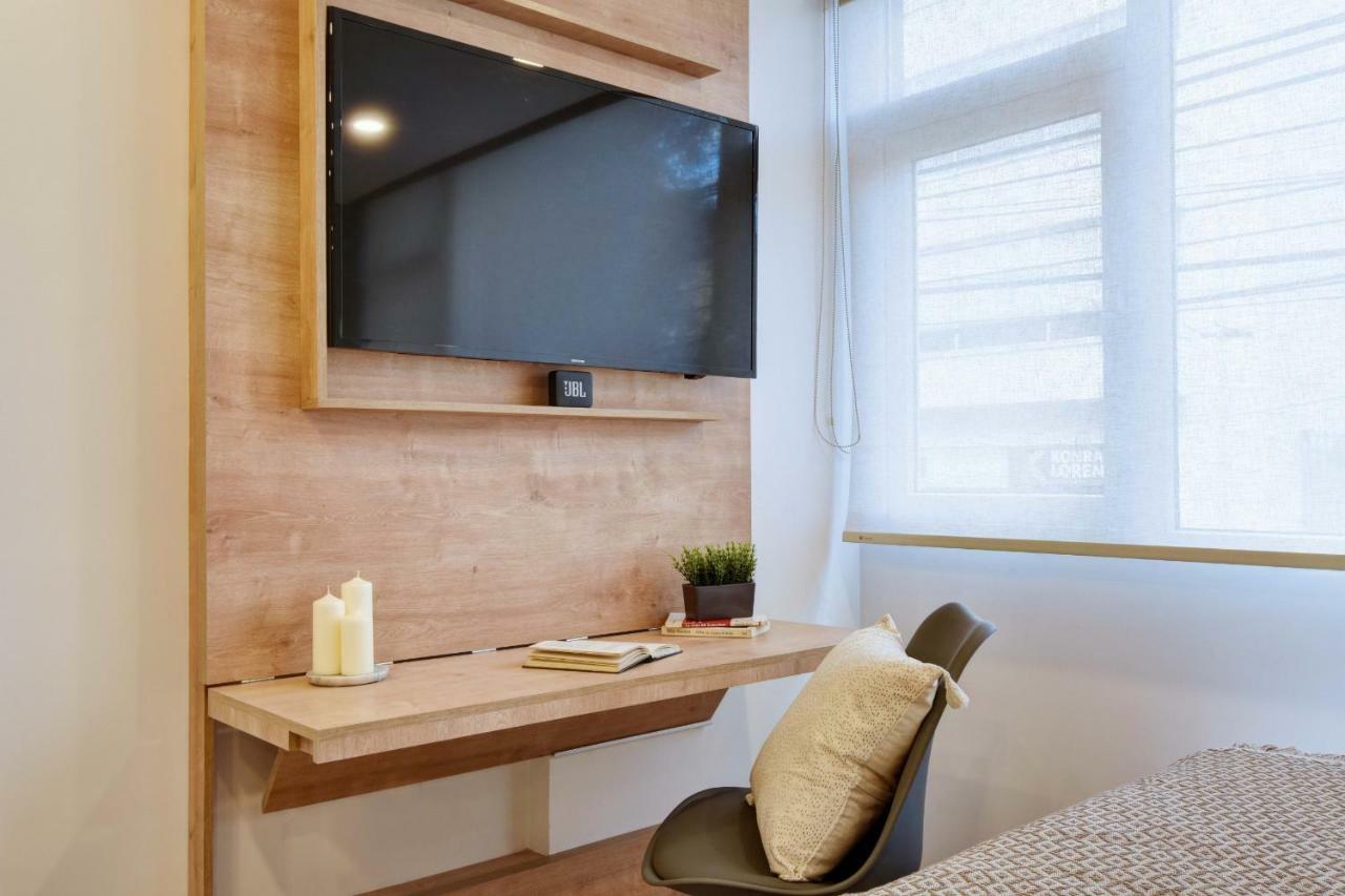Konrad Suites By Lifeafar *