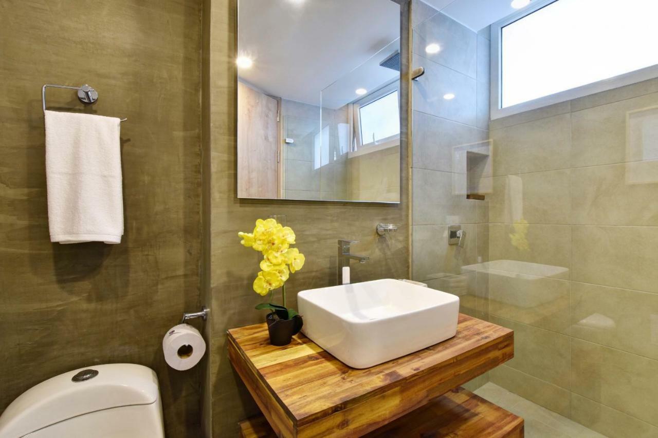 Konrad Suites By Lifeafar