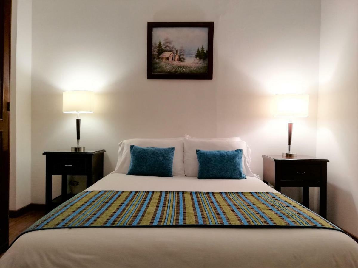 Hotel Parkway