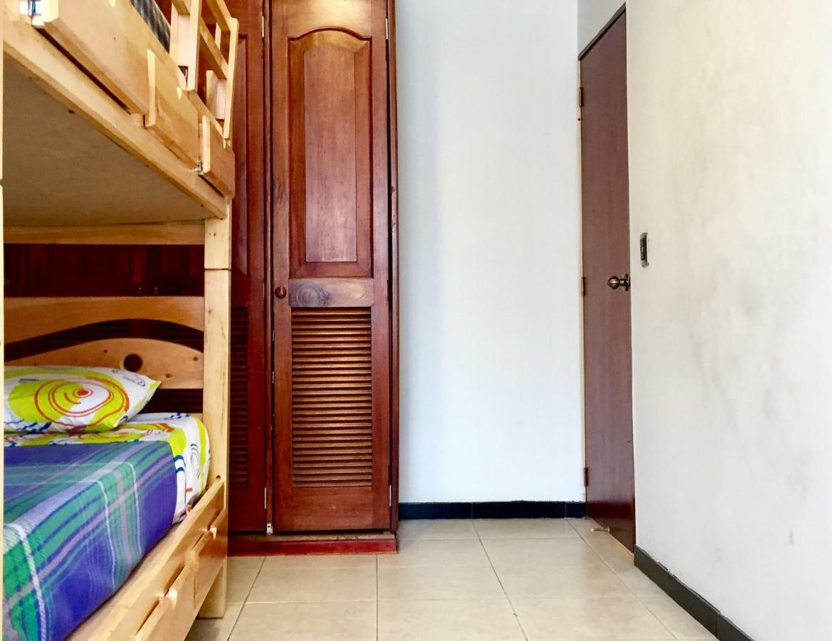 Hostal Lively Chapinero *