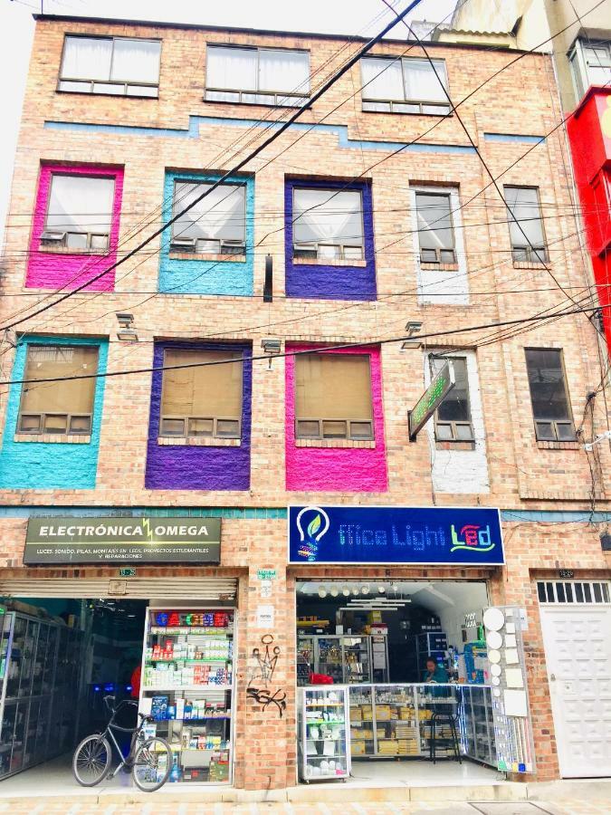 Lively Chapinero Hostal *