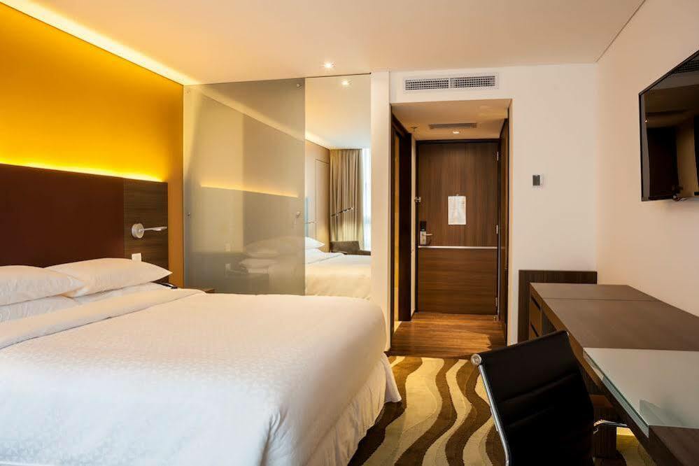 Four Points By Sheraton Hotel 4*