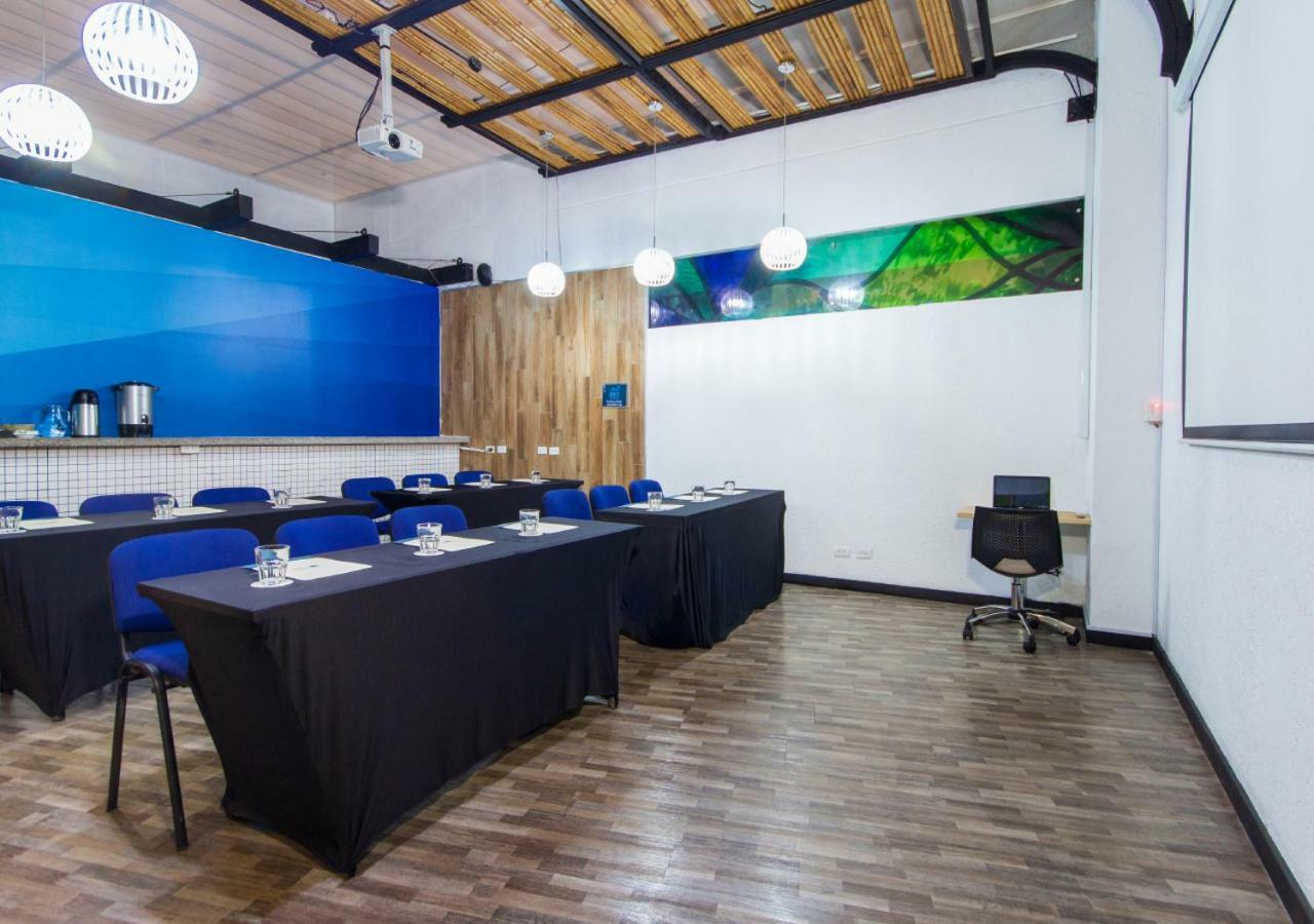 Bed and breakfast Wellness Usaquen 4*