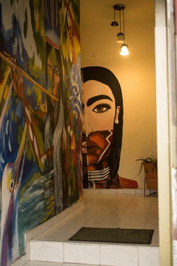 Hostal CQ Lourdes *