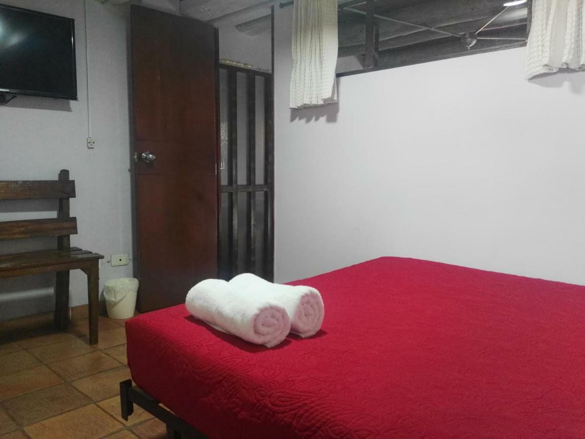 Pensión Mola