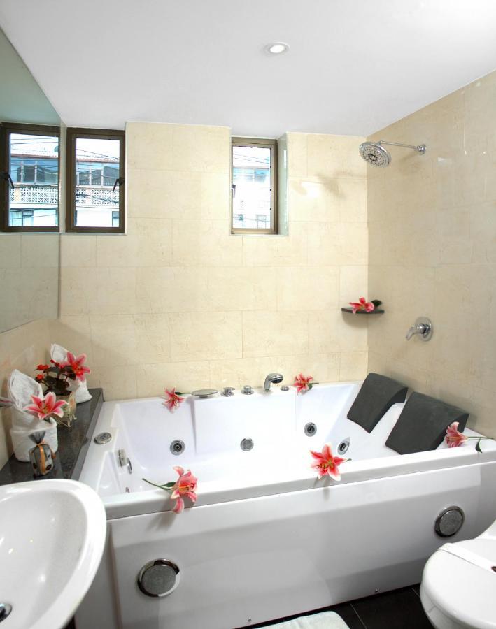 Casa Mahanaim Colferias, Hotel