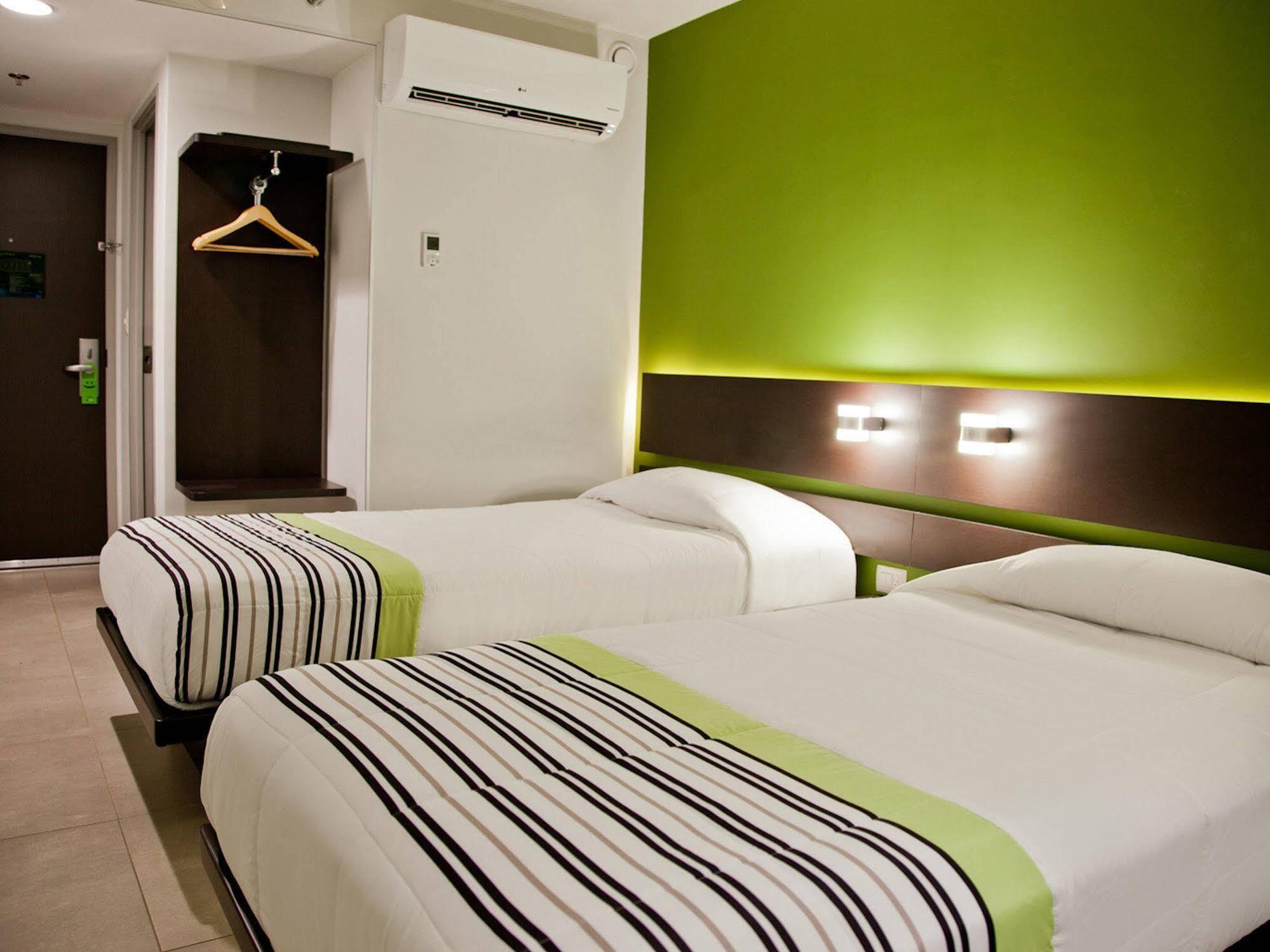 Express Junior By Marriott Aeropuerto Hotel Bogotá