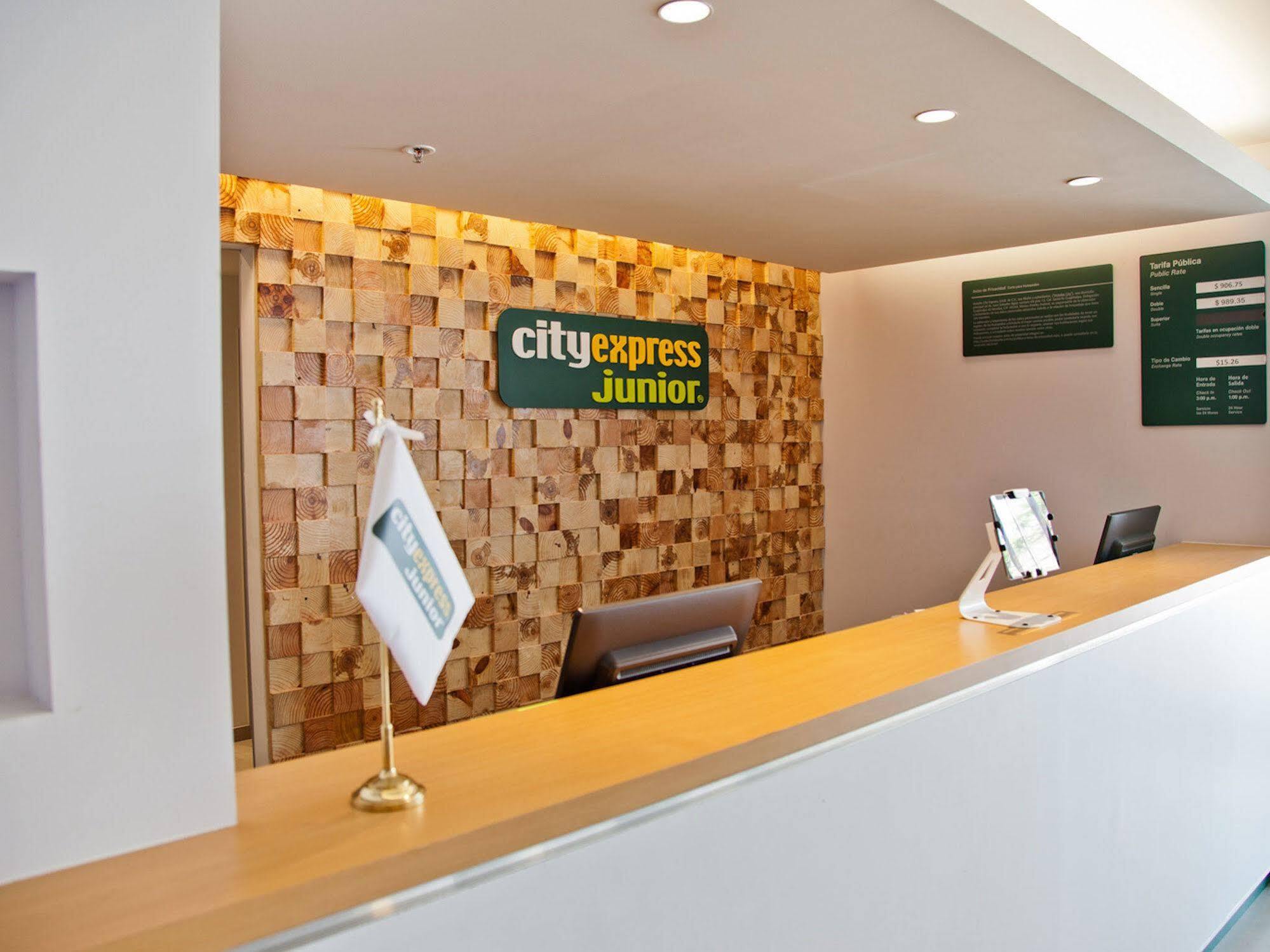 Express Junior By Marriott Aeropuerto Bogotá