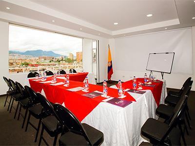 Expo Ferial Hotel 3*