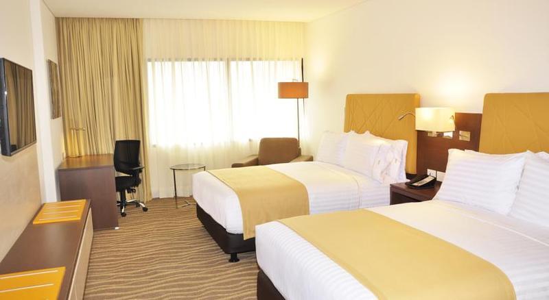 Holiday Inn Express&Suites Bogota Zona Financiera, an IHG Hotel 4*
