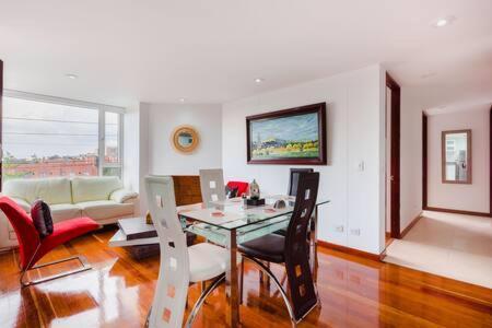 Hermoso Apartamento, Bogotá, Colombia *