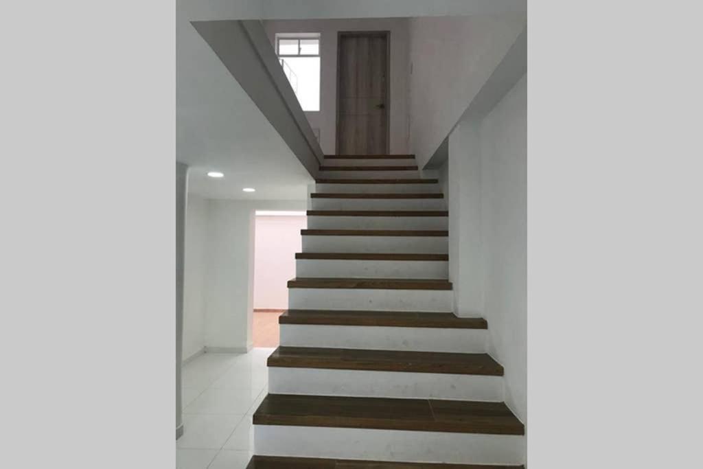 Apto5 Nuevo Corferias, Agora, Embajada, G12,un Apartamento Bogotá