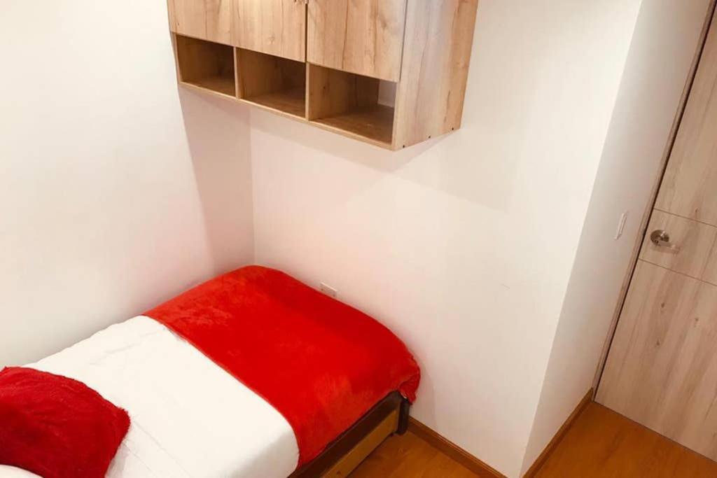 Apartamento Apto5 Nuevo Corferias, Agora, Embajada, G12,un