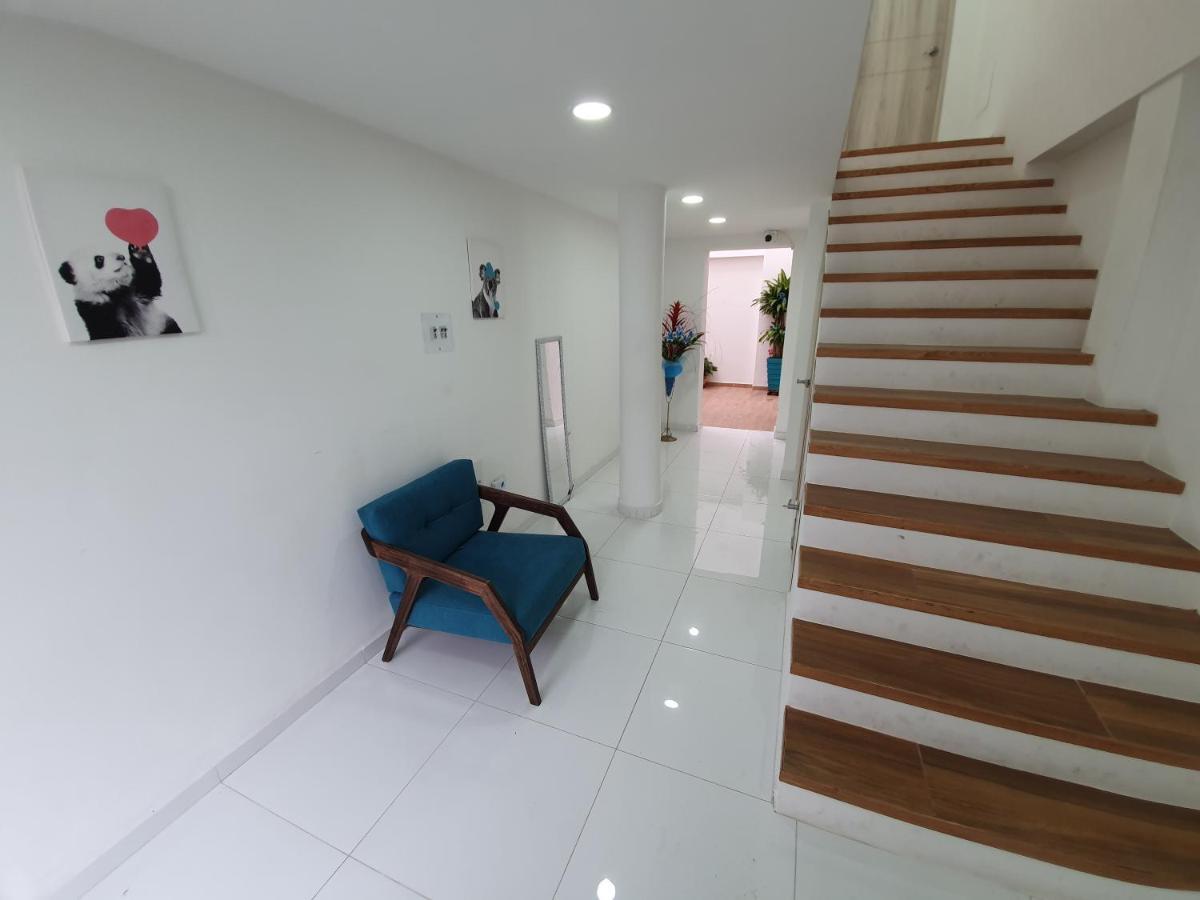 Apartamento Apto5 Nuevo Corferias, Agora, Embajada, G12,un