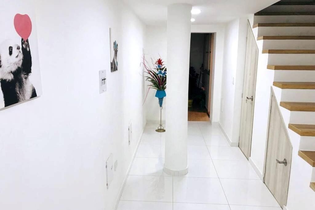 Apartamento Apto6 Nuevo: Corferias, Agora, Embajada, G12,un Bogotá