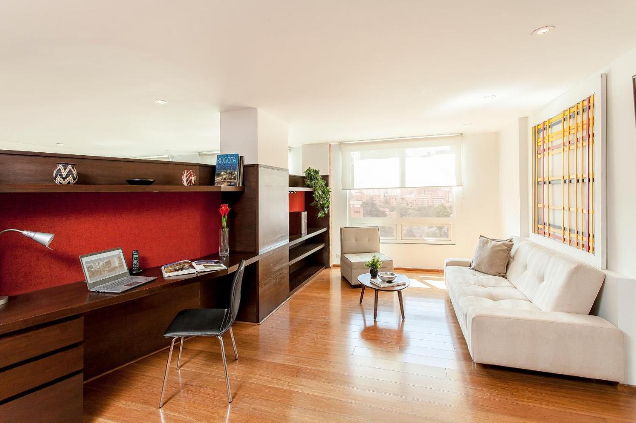 Nico Apartasuites Hotel