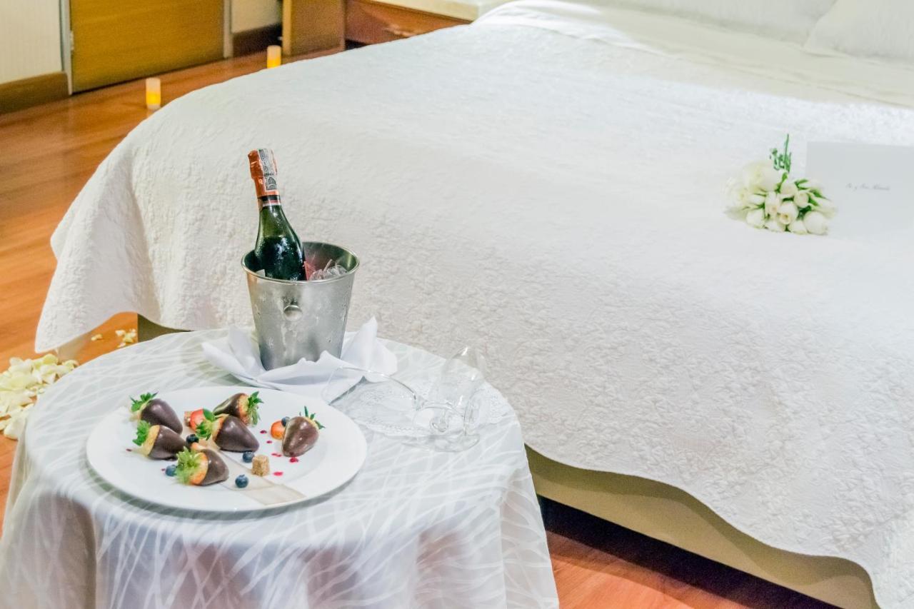 Plaza Hotel 5*