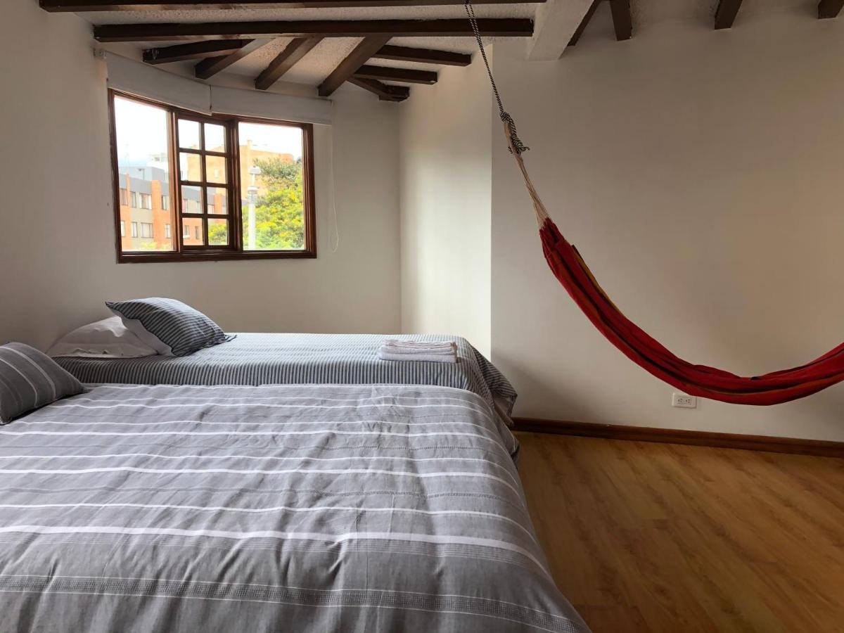 Casa Amarilla