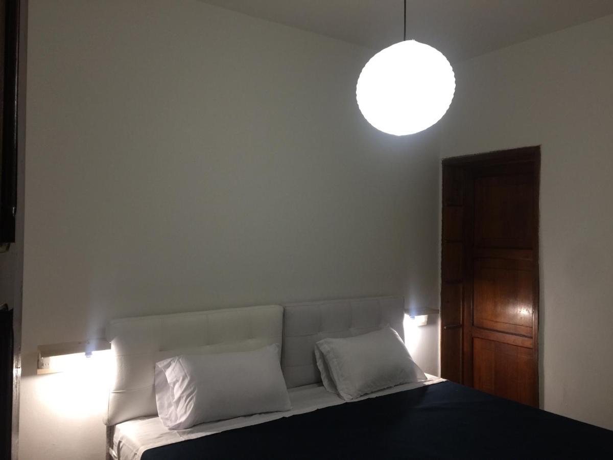 Agora Palermo Hostal *
