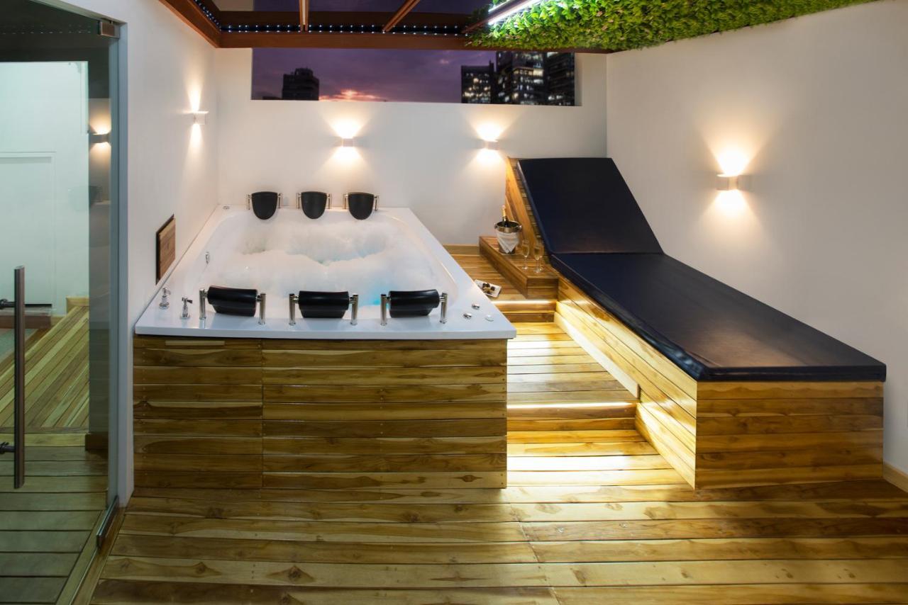 Lancaster House Hotel 4*