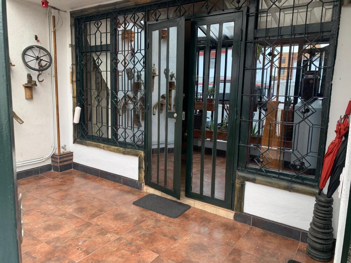 Boutique Cerca Del C.c. Titan Plaza Apartamento