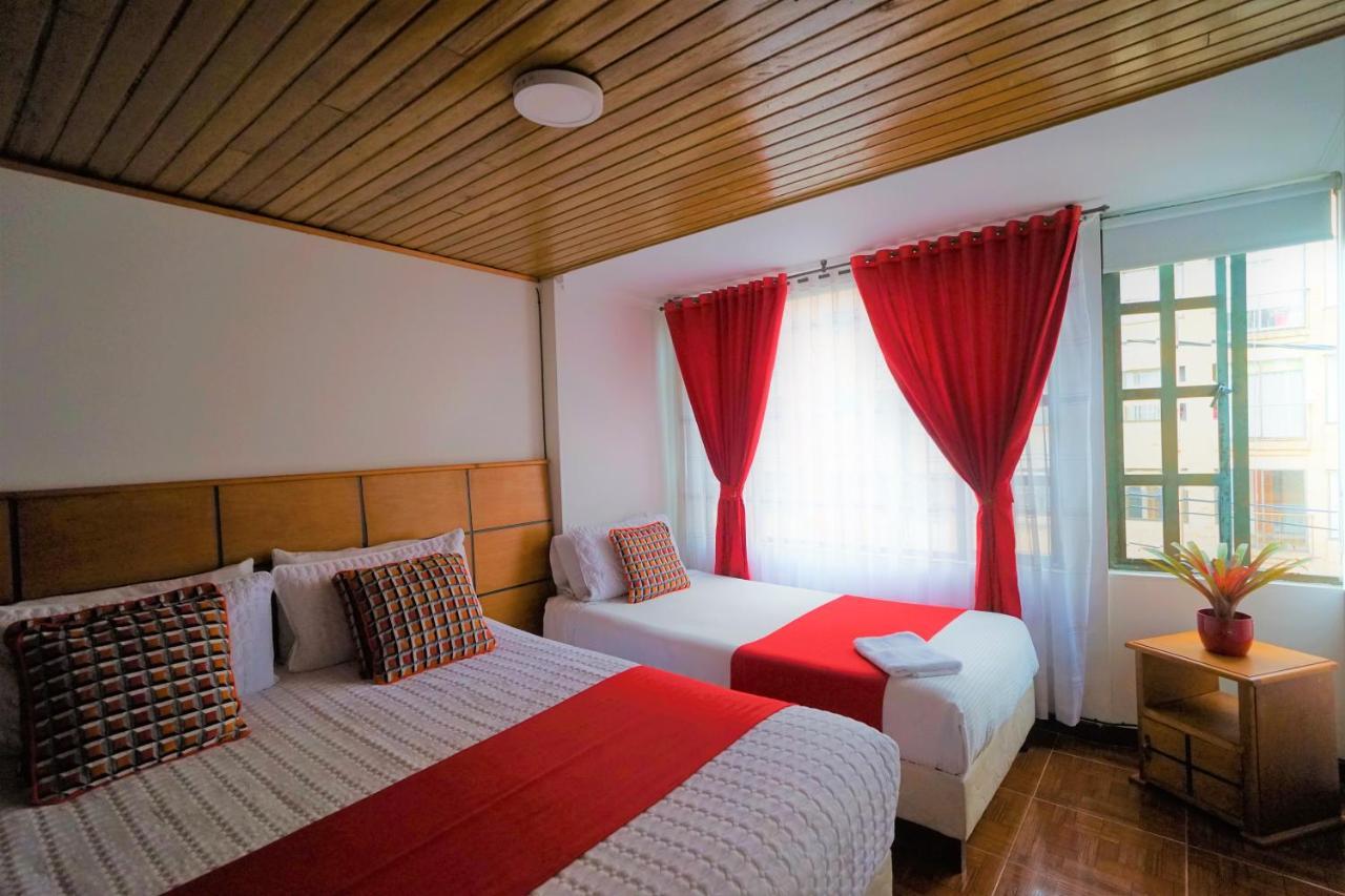Hotel Embajada Real