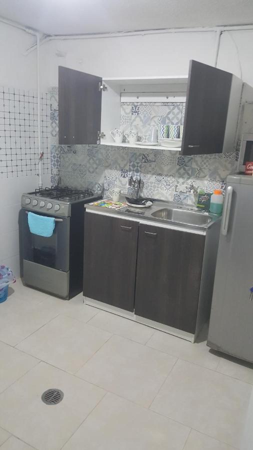 Apartamento Cerca Al Club Militar Embajada Americana, Corferias