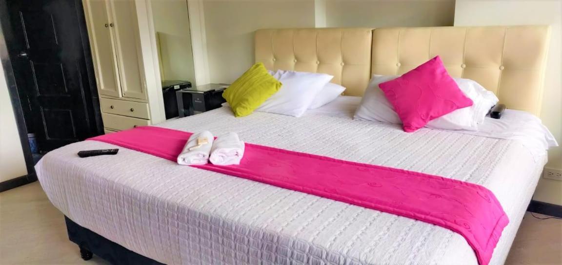 Zafiro Boutique Hotel 3*