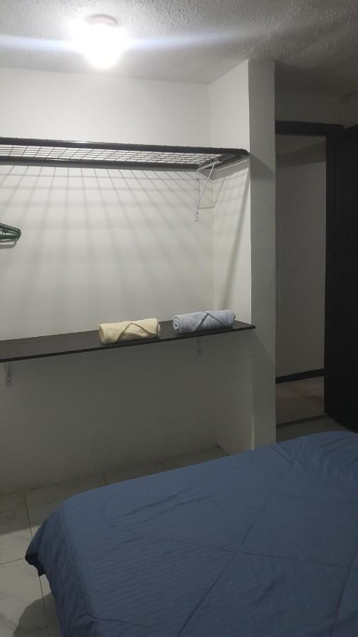 Cerca Al Club Militar Embajada Americana, Corferias Apartamento *