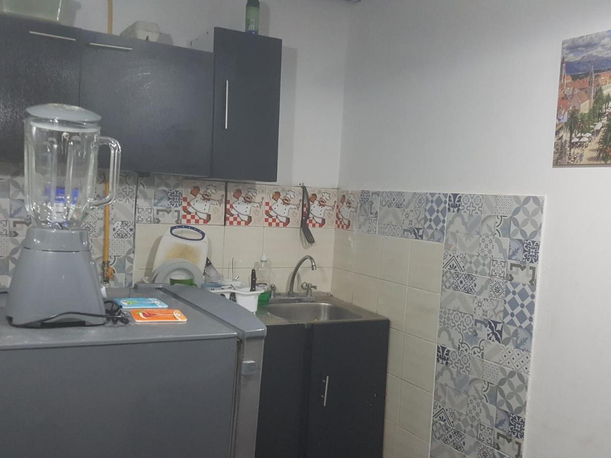 Apartamento Cerca Aeropuerto, Fotos Y Huellas Visa Americana, Embajada Eeuu Bogotá