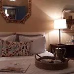 Candelaria House Boutique
